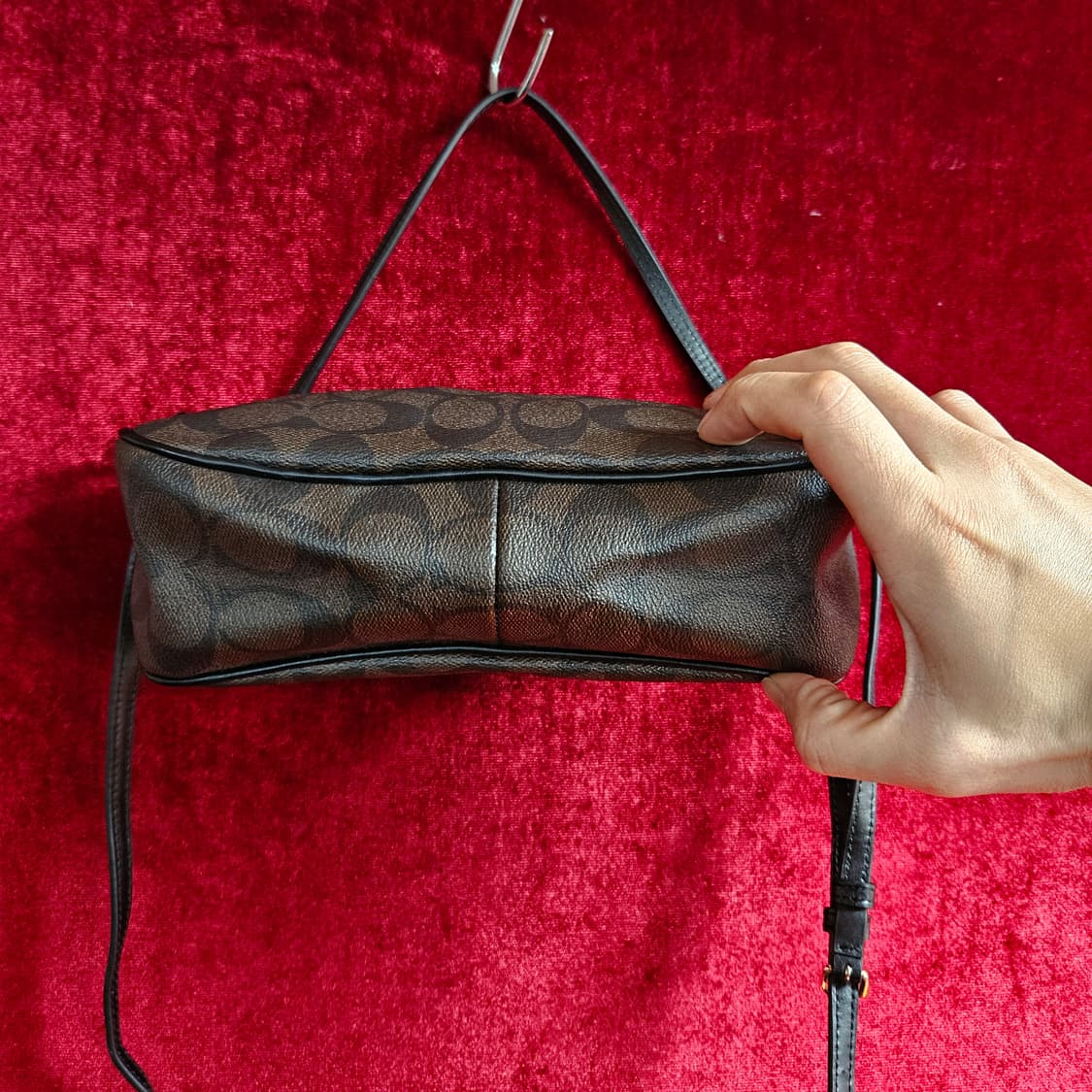 코치(Coach) 시그니쳐 탑핸들 미니 숄더 크로스백  상품이미지5