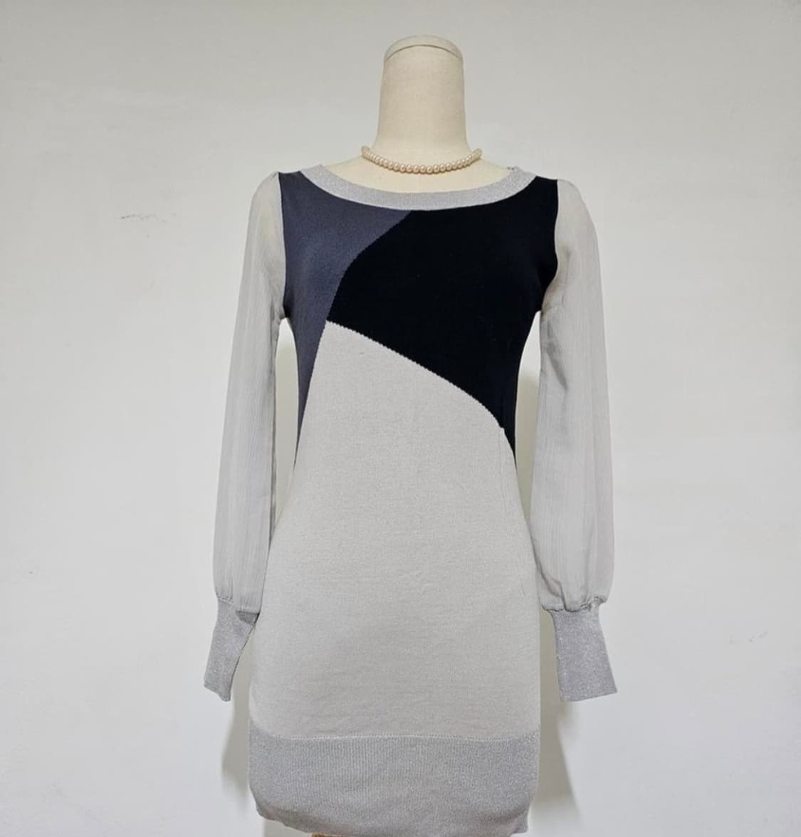 코카롤리  배색  시스루  롱니트 55-55반 상태좋음 상품이미지1