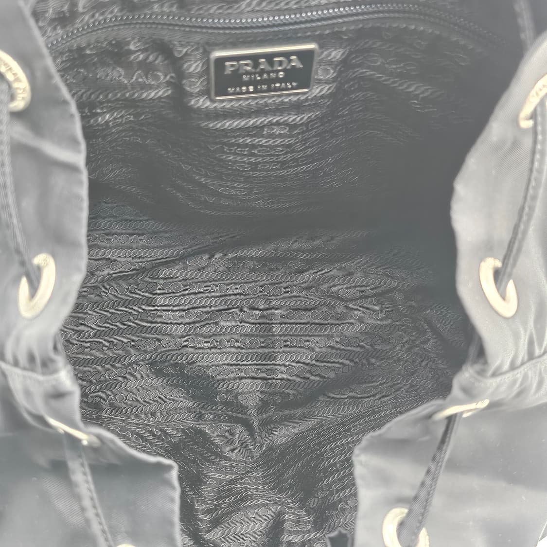 정품 프라다 나일론 포코노 미듐 백팩 상품이미지10