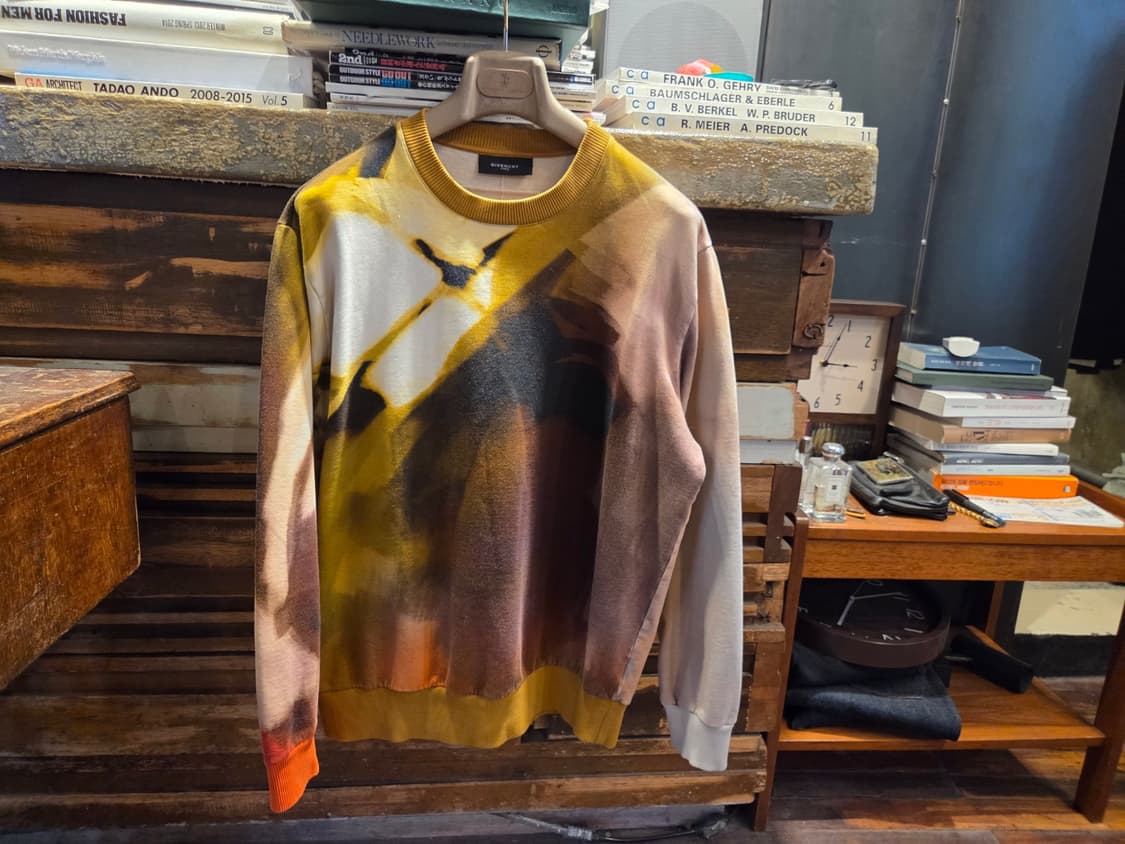 지방시 스웻 상품이미지10