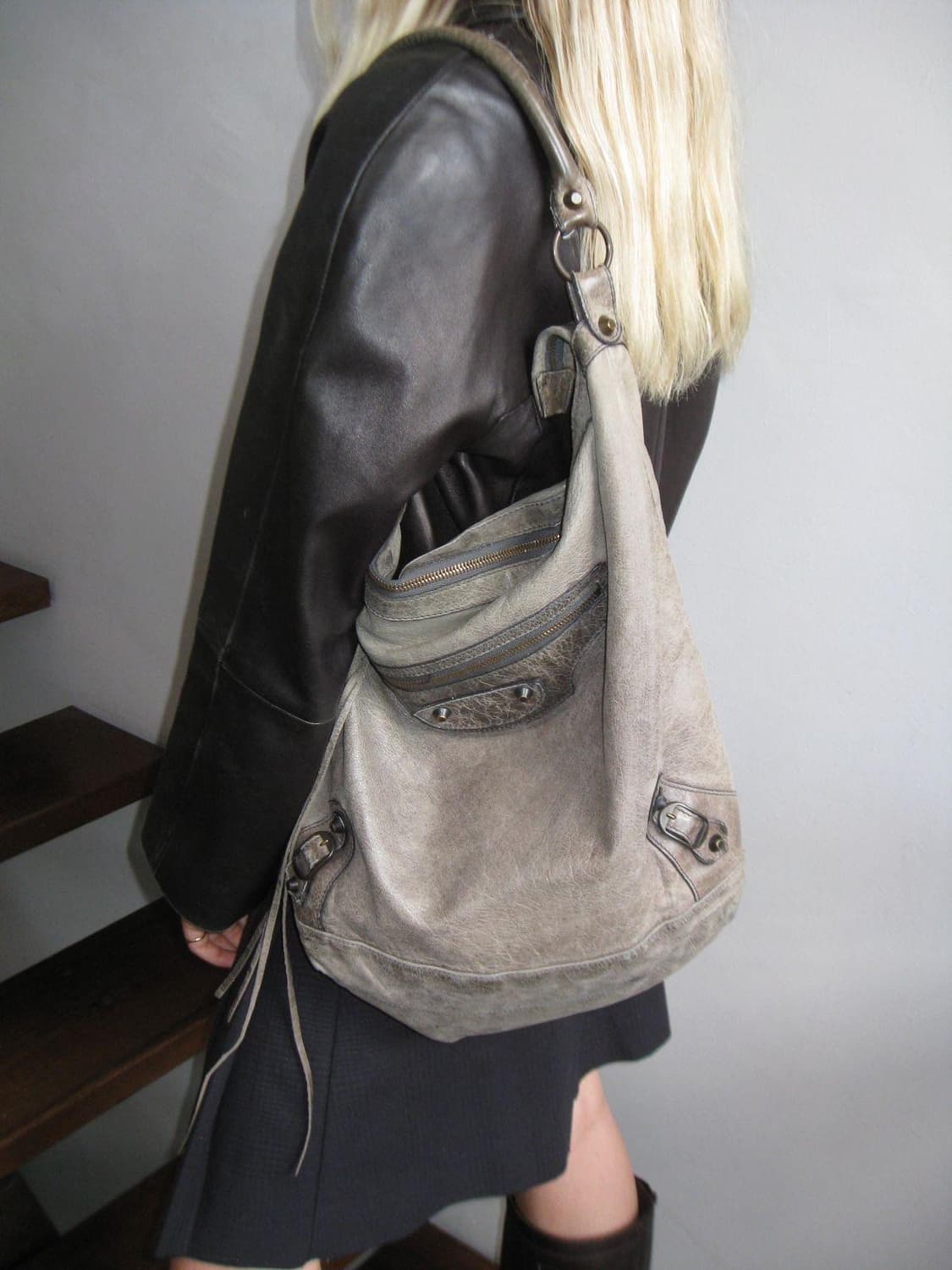 발렌시아가 데이백 호보 모터백 상품이미지1