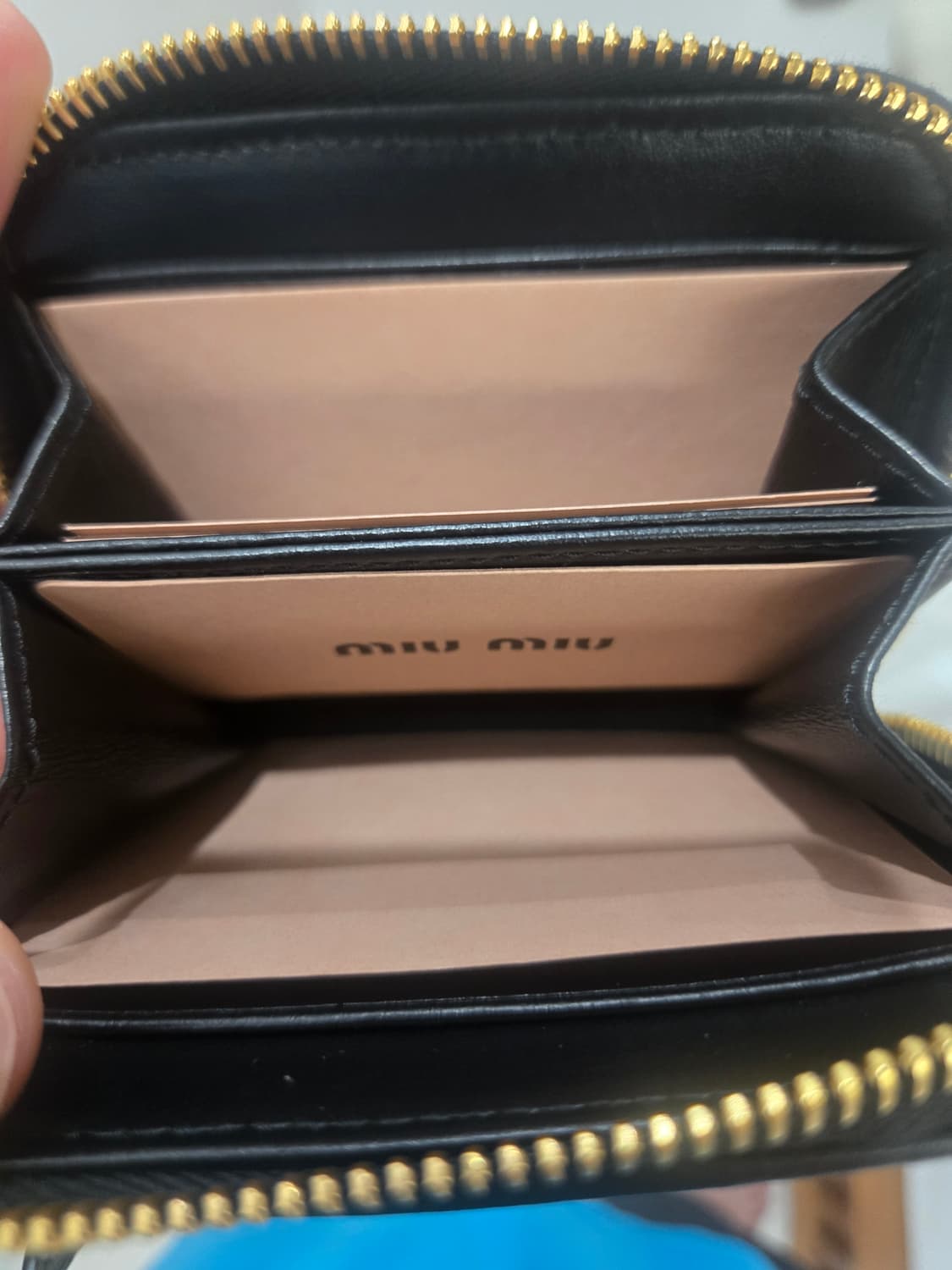 미우미우 5mm268 동전지갑 팝니다 상품이미지5