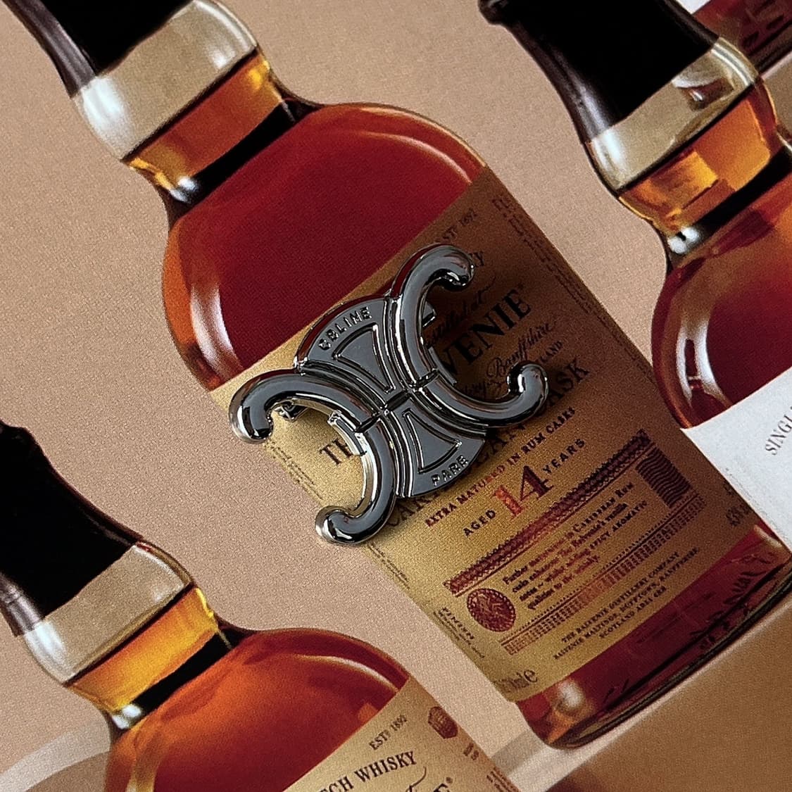 셀린느 트라이엄프 실버 브로치  상품이미지4