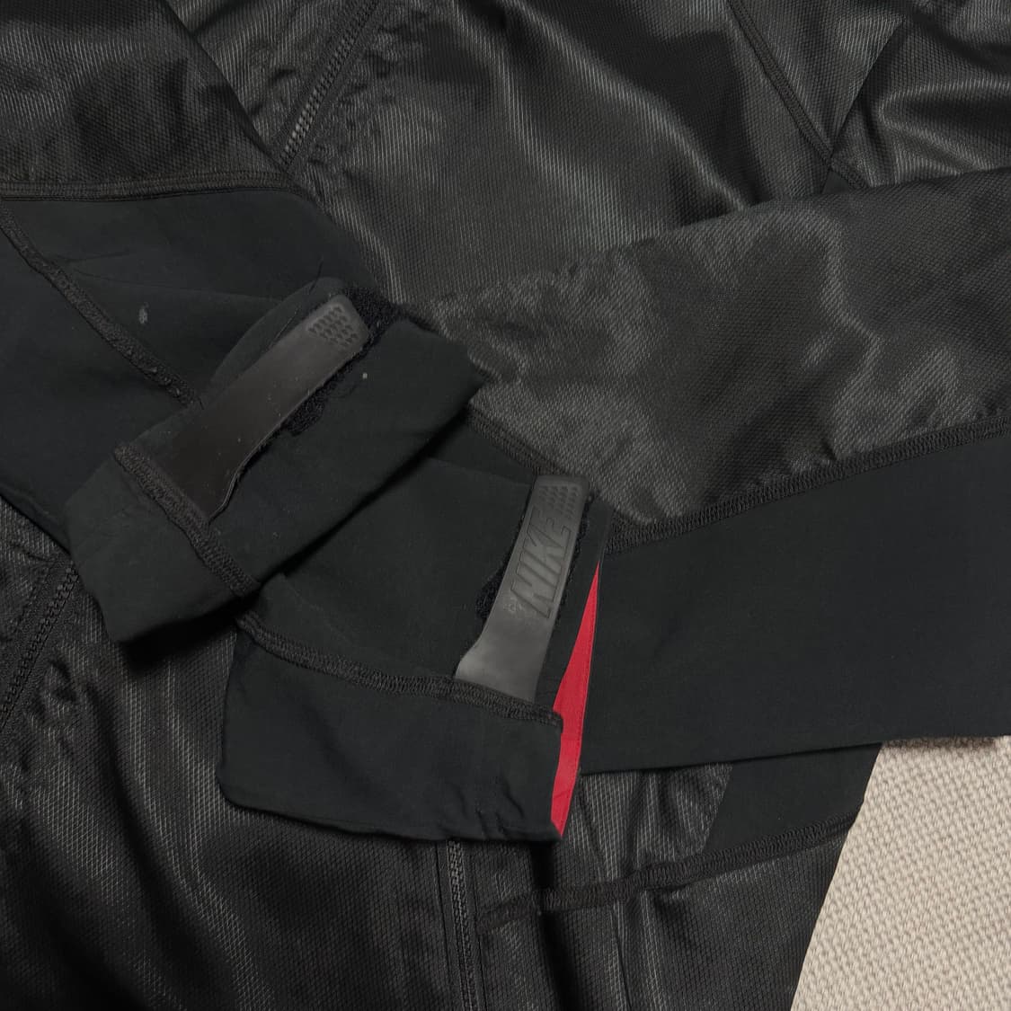 나이키 사이드로고 트레이닝 투웨이 후디 상품이미지2