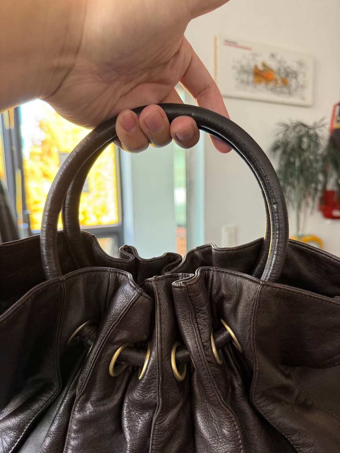 Via Tore Leoni 천연소가죽 드로스트링+핸들 토트/숄더백 상품이미지3