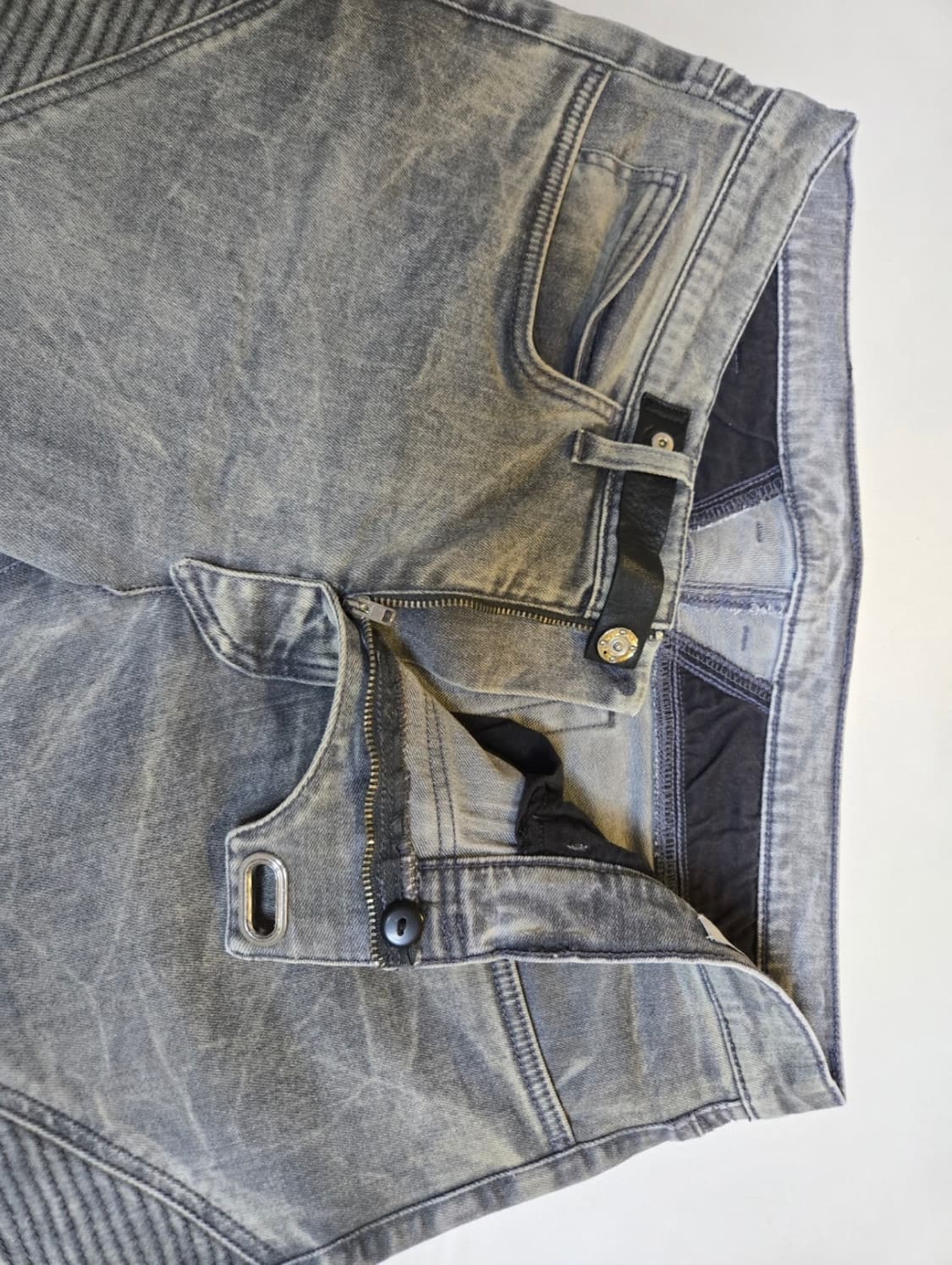 베르사체 아카이브 워시드 바이커 진 상품이미지3