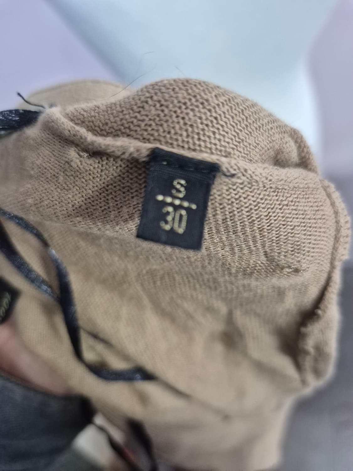 마시모두띠 베이지색 브이넥 니트 가디건 상품이미지6