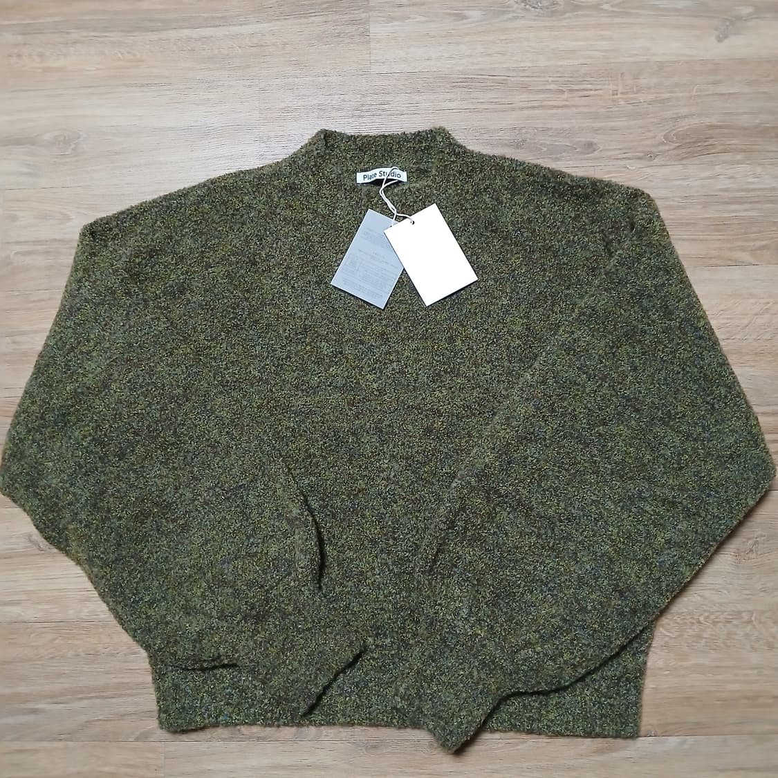 택붙은 미사용 플레이스스튜디오 아크릴 니트 오버핏 상품이미지6