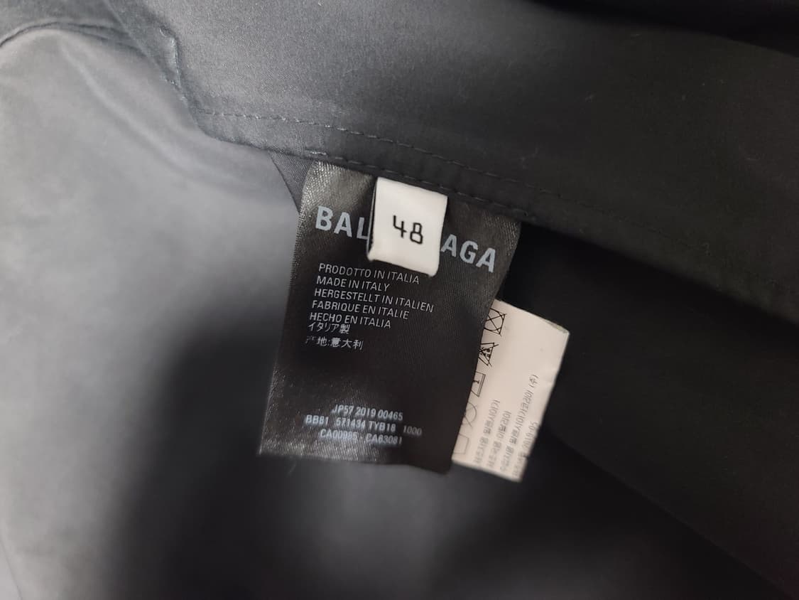 발렌시아가 하이넥 오버핏 자켓 48 110~ 상품이미지3