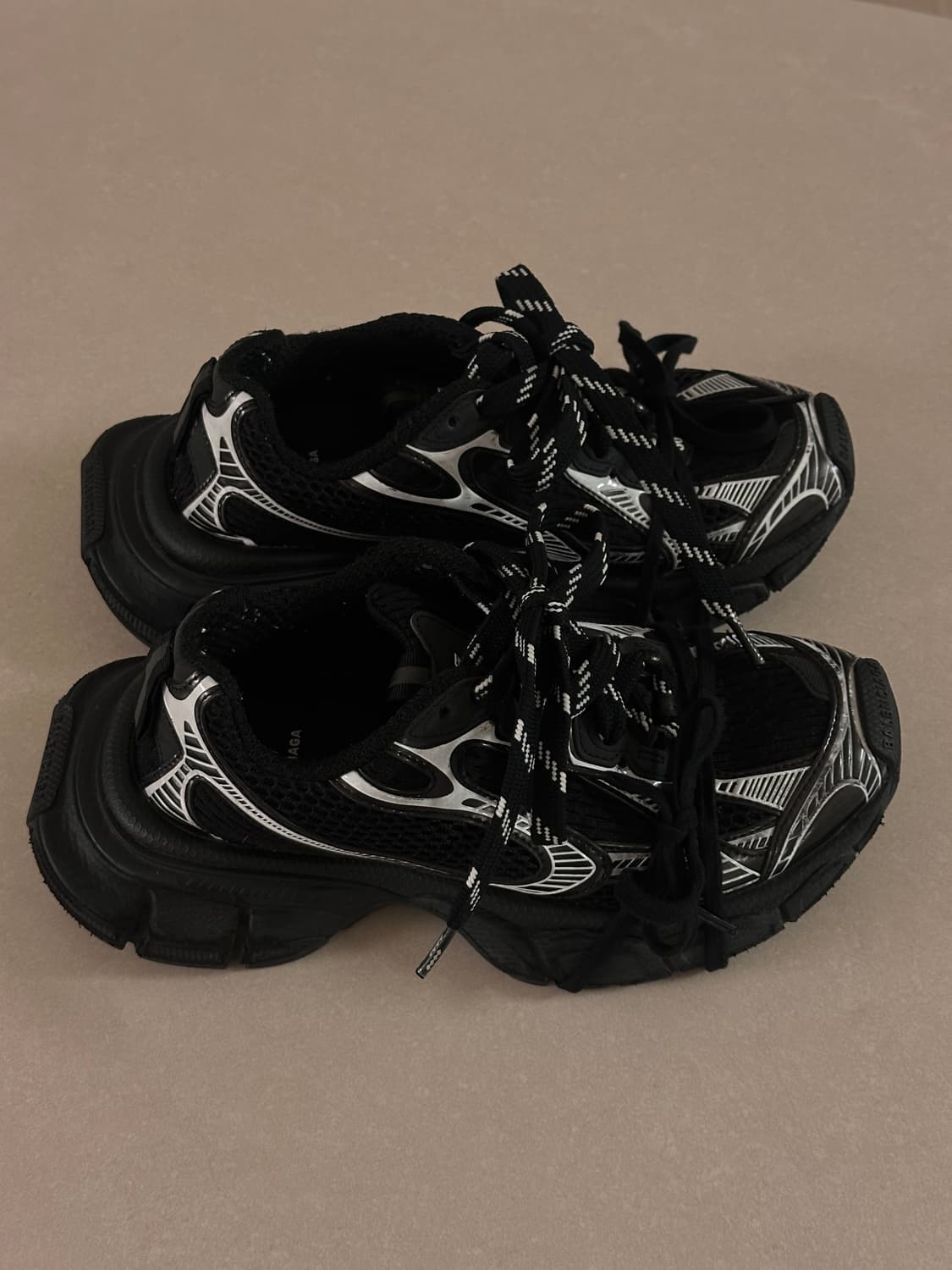 발렌시아가 3xl 블랙 36 상품이미지2