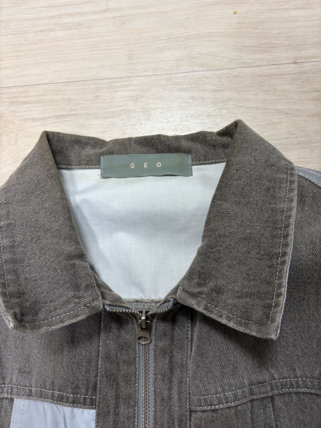 GEO 리플렉티브 크롭 데님자켓 상품이미지4