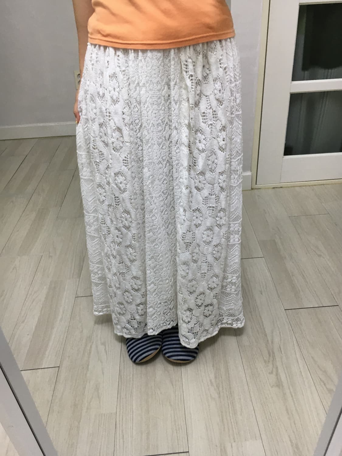 화이트 크로쉐 롱 스커트 상품이미지4