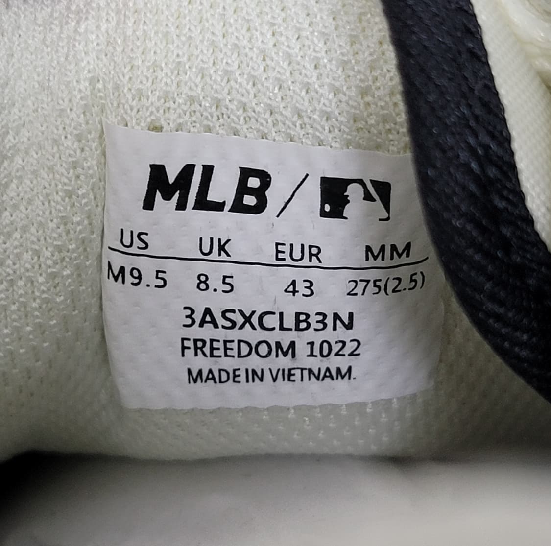 새상품)MLB 청키라이너 뉴욕양키즈 스니커즈 운동화 / 남 275 흰검
 상품이미지8