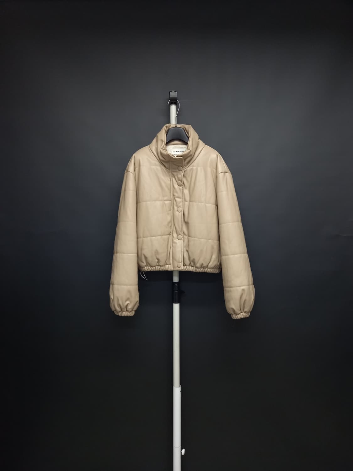 새 JS NEWYORK 페이크 레더 숏 패딩 F 33-66 상품이미지1