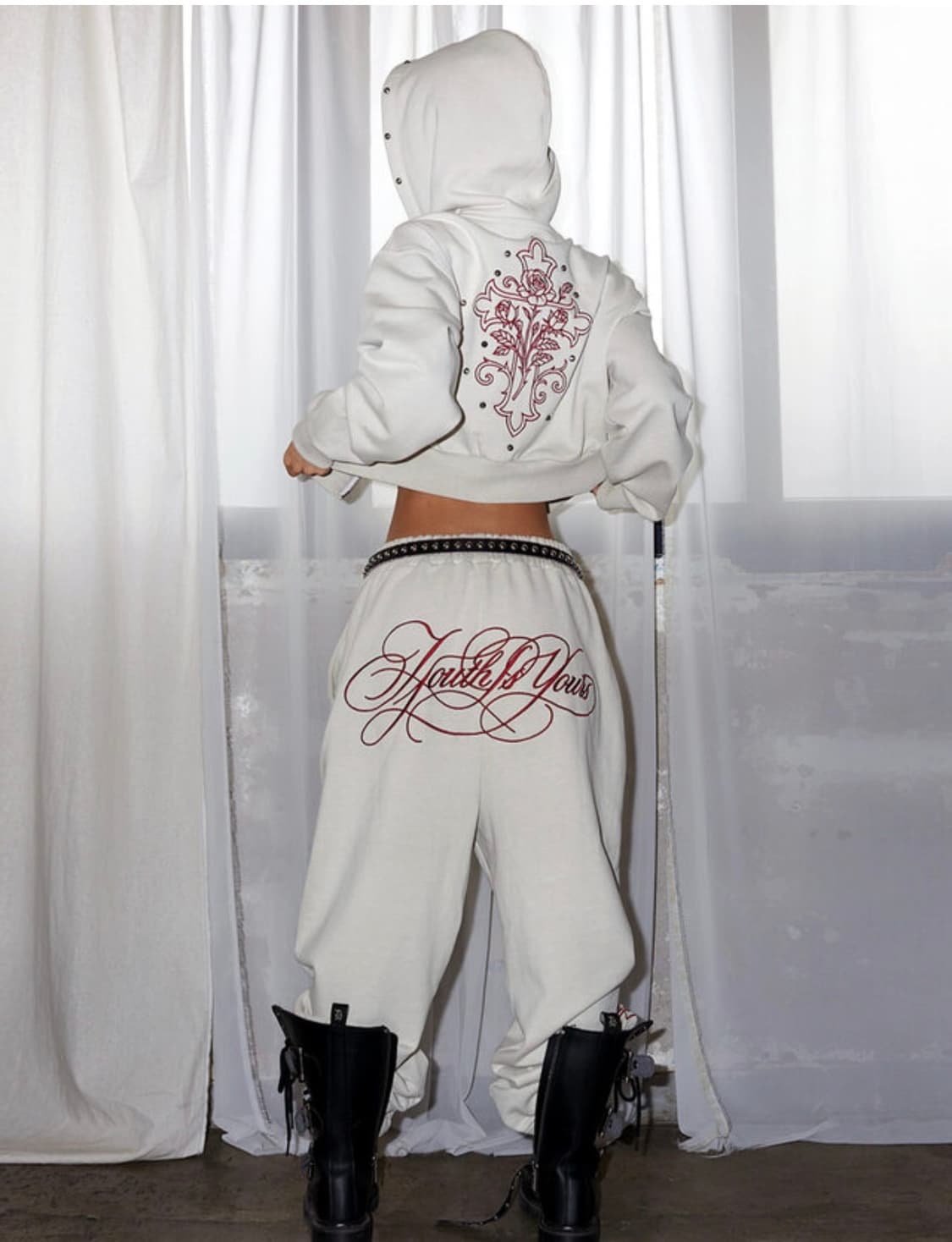 유스이즈유어스 트레이닝 세트 판매합니다 (상하의 따로구매 가능) 상품이미지1