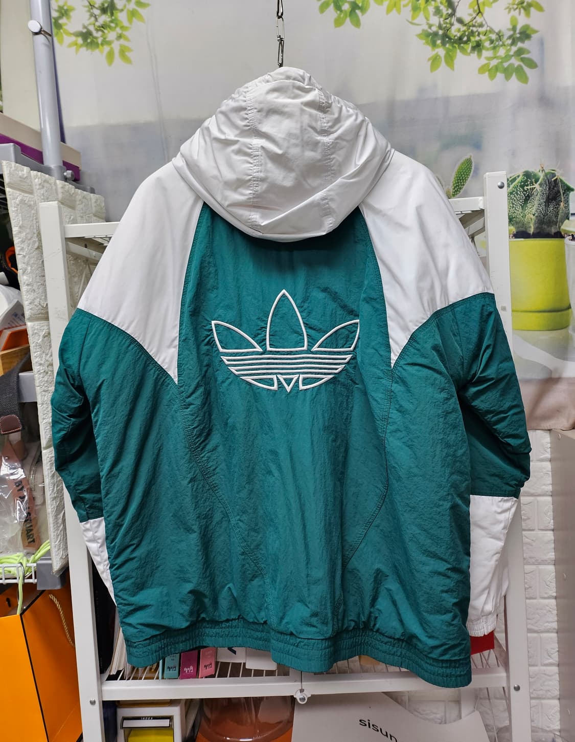 아디다스 후드 남성 패딩자켓 110 패디드 아니컬러자켓 XD51 상품이미지4