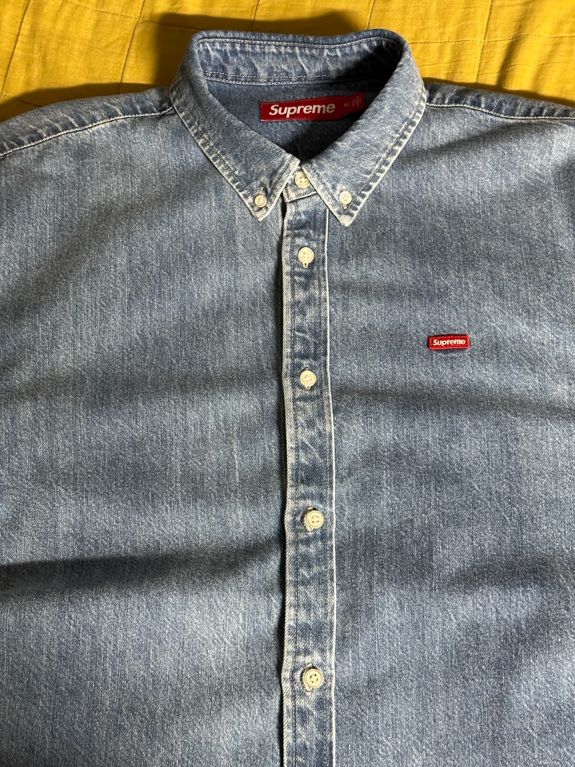 슈프림 스몰 박스 데님 셔츠 워시드 인디고 - 25SS XL 극미중고 상품이미지2