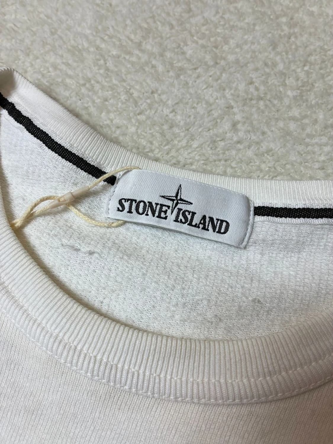 스톤아일랜드 와펜 패치 크루넥 맨투맨 PN6370 상품이미지3