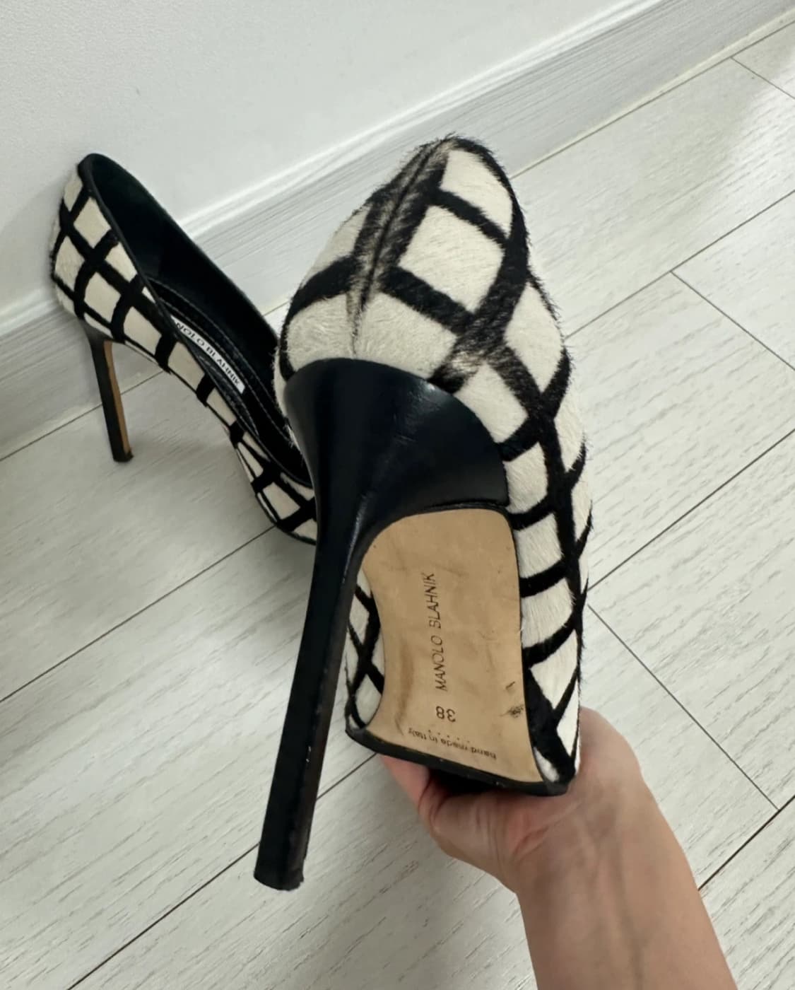 [마놀로블라닉] 여성 송치 힐 상품이미지3