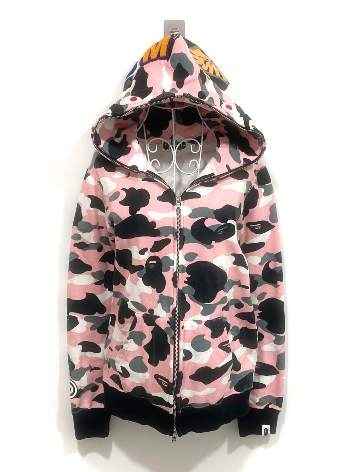 Bape pink camo shark hooded zip-up 상품이미지1