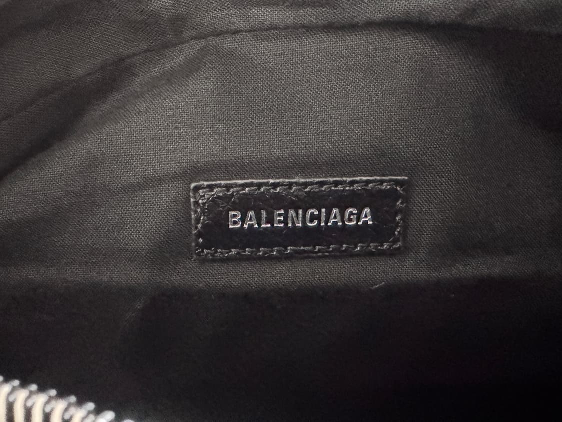 발렌시아가 수퍼비지 메신저백 상품이미지4