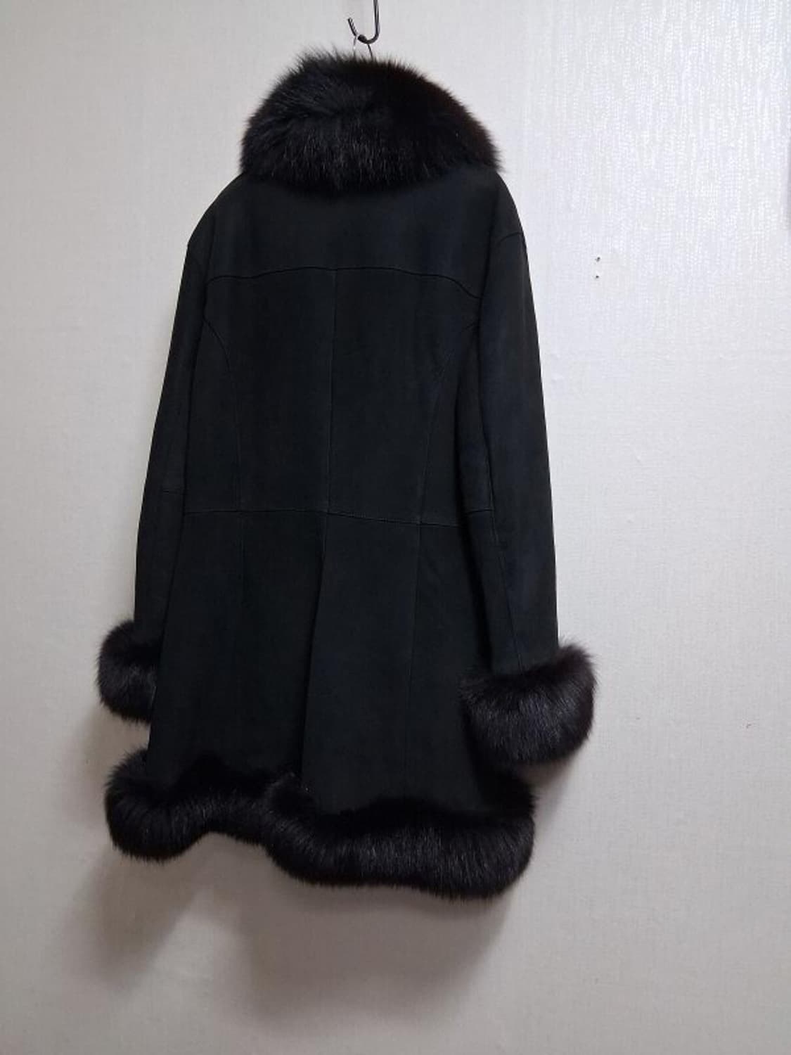 FONTELLI 여성 오리지날 블랙 무스탕 
검정양털무스탕 66 상품이미지2