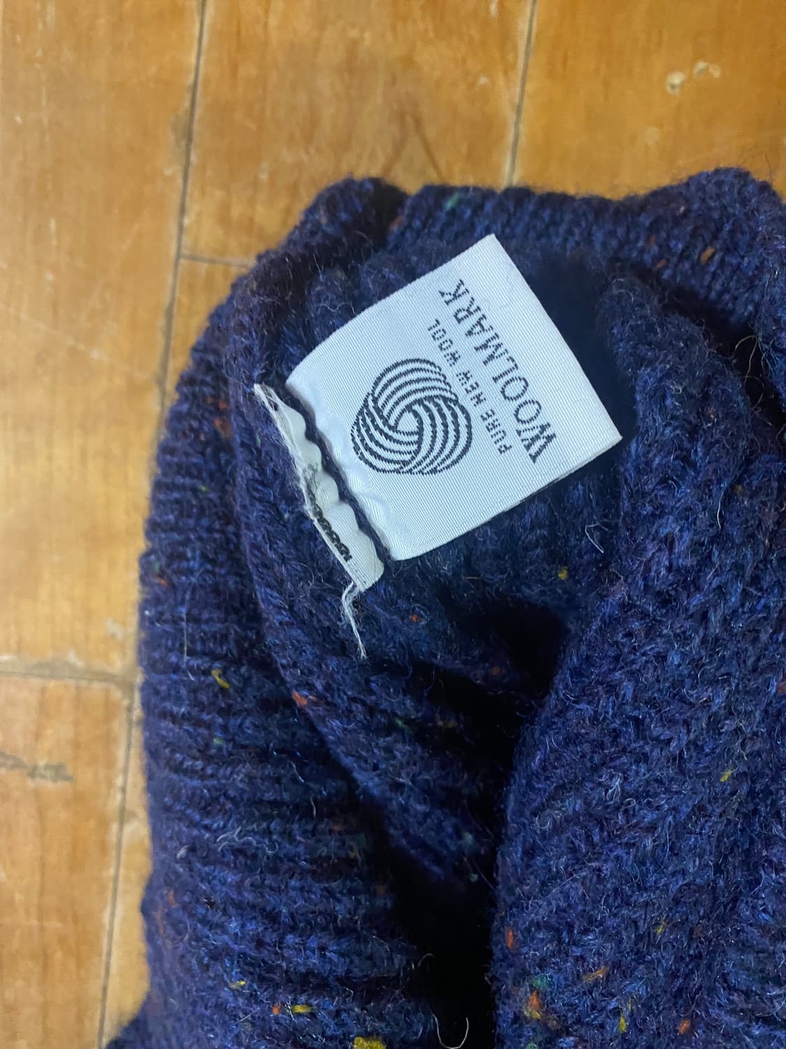 울마크 밀리터리 네이비 스웨이드 덧댐 니트(105) 상품이미지4