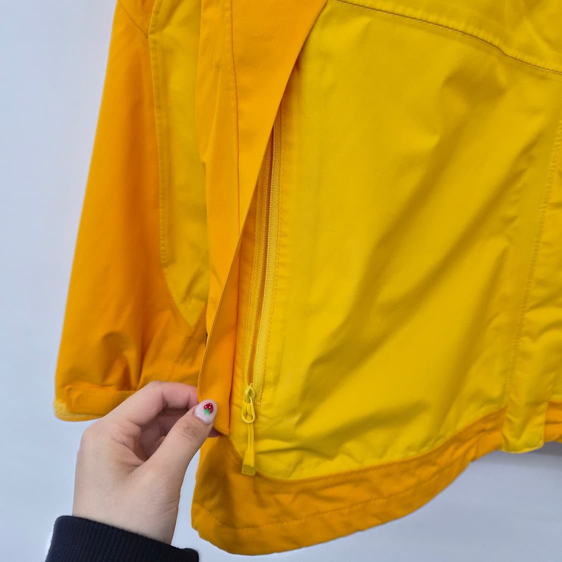 노스페이스 옐로우 바람막이 자켓 남성 M 상품이미지4