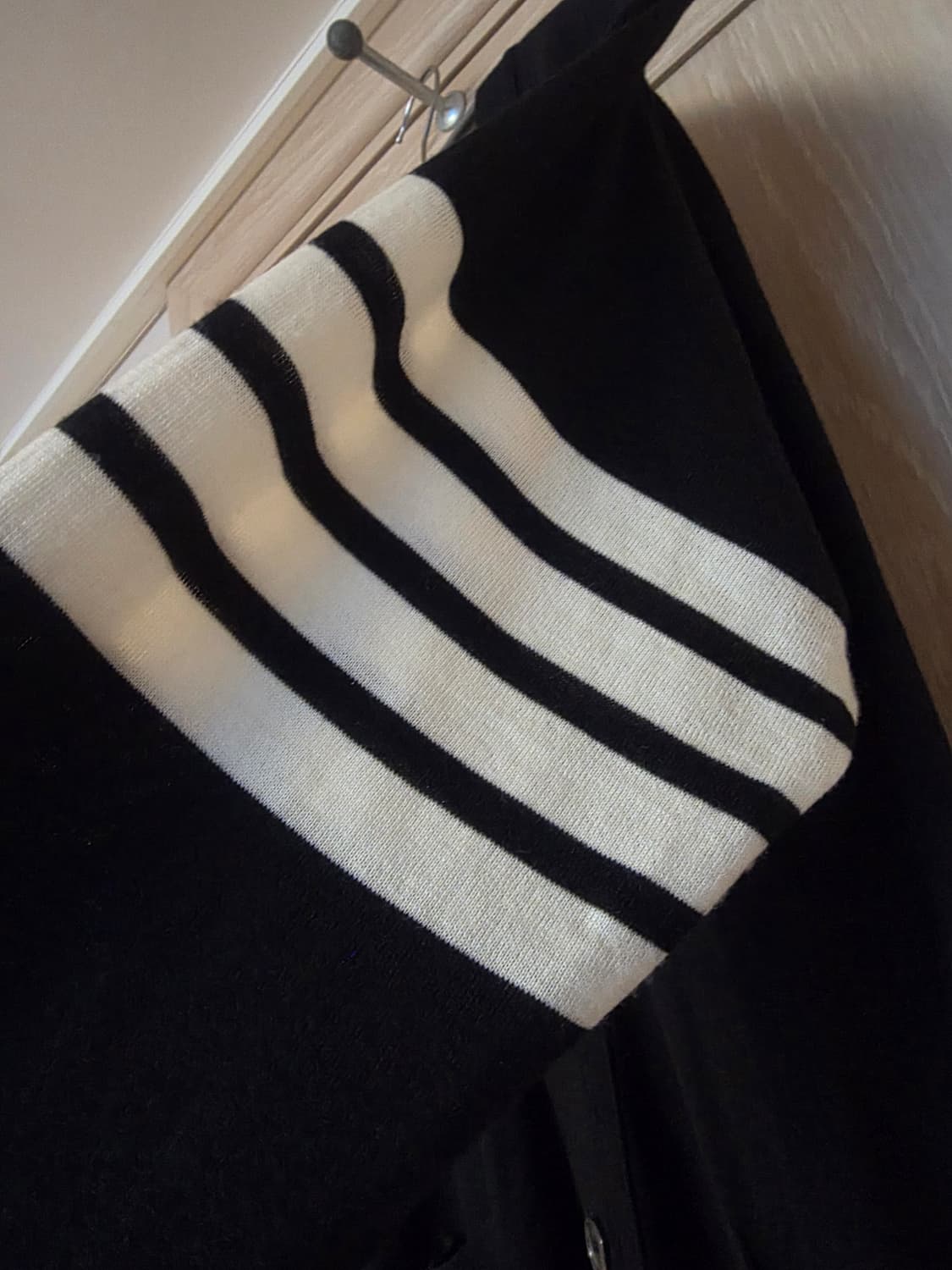 [24/3사이즈] 톰브라운 메리노울 가디건 네이비 상품이미지7