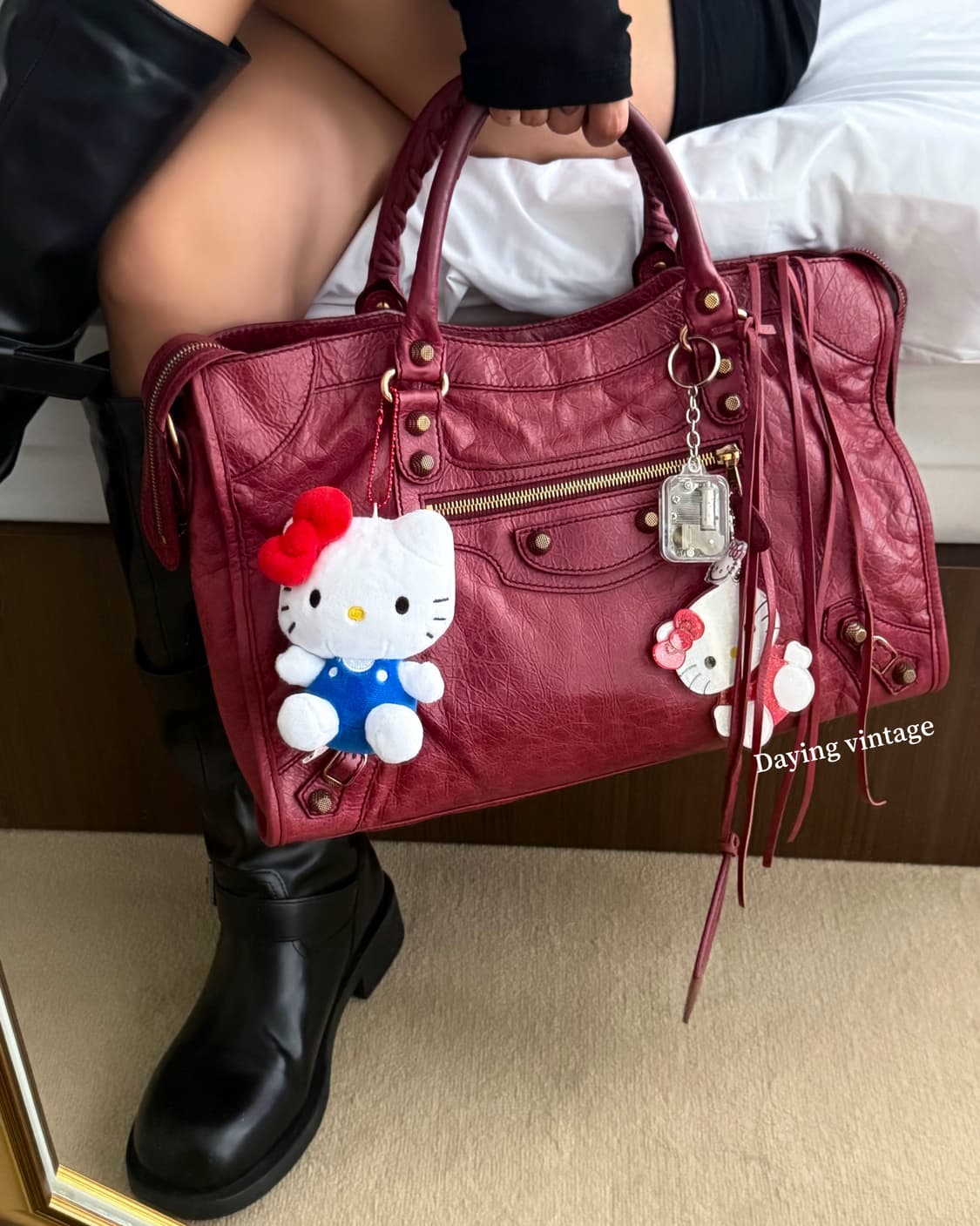 발렌시아가 모터백 미디움 상품이미지4