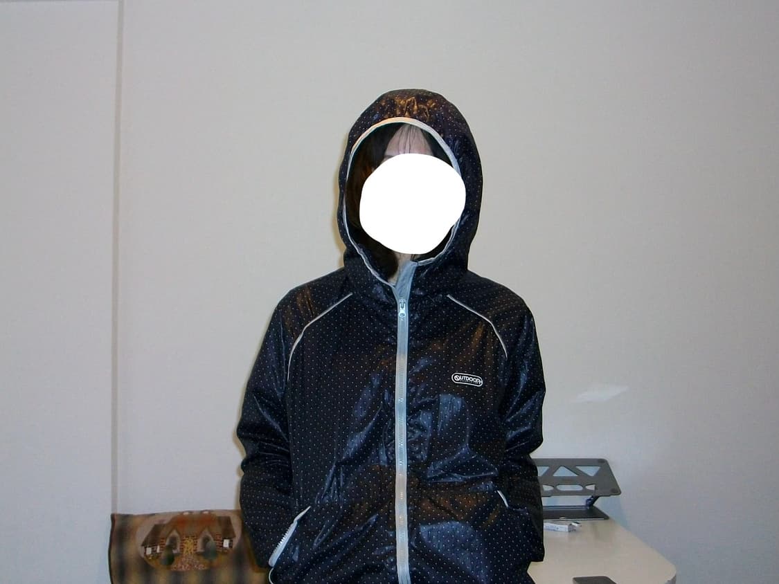 아웃도어리서치 도트 바람막이 상품이미지3