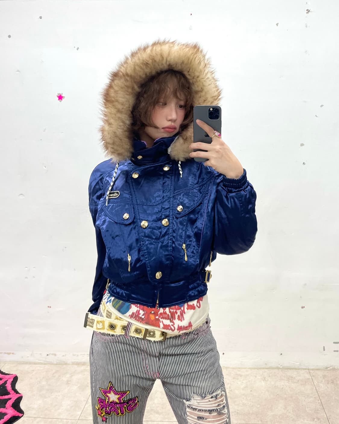Glossy blue cropped padded jacket 상품이미지2
