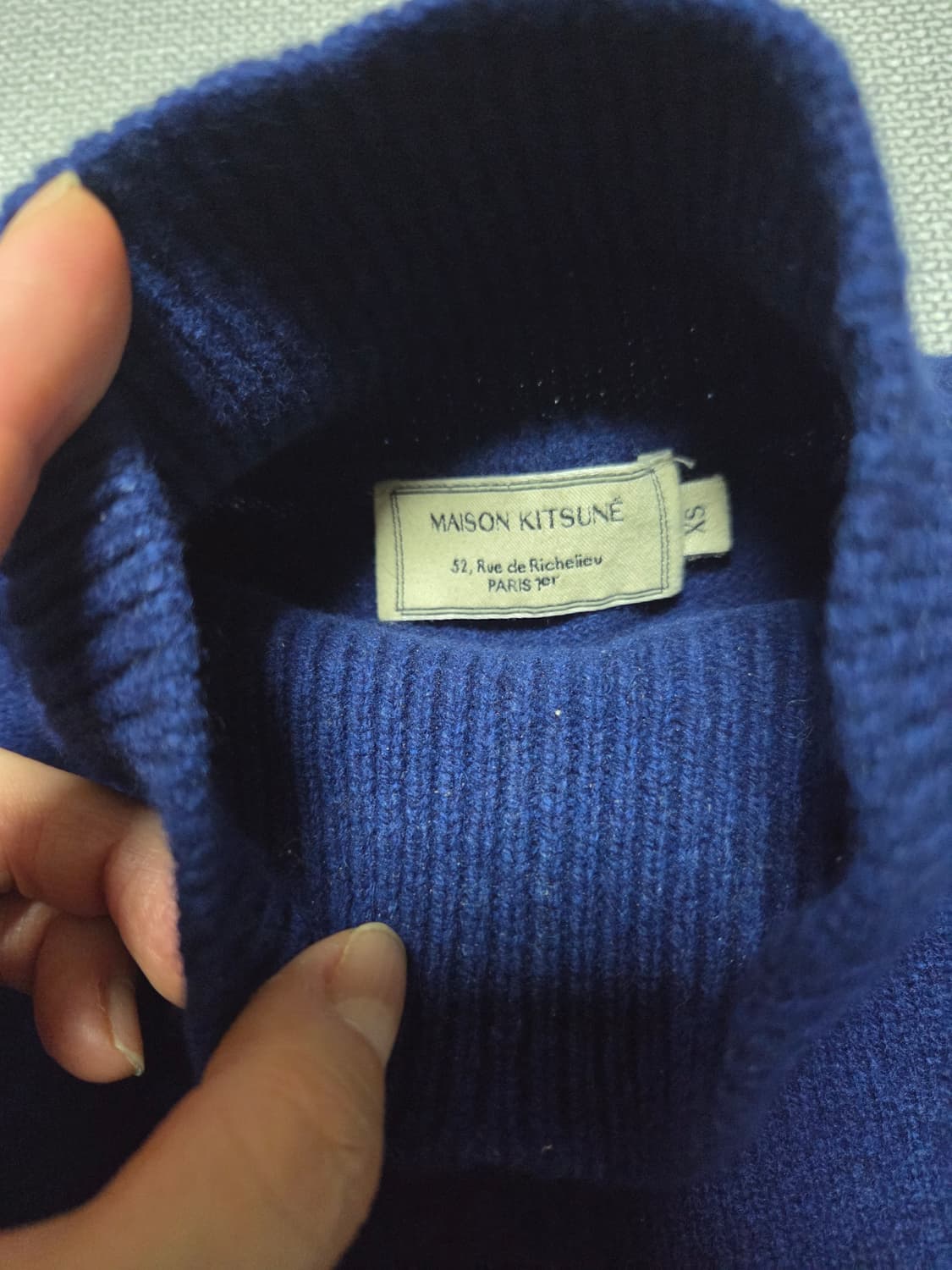 메종키츠네 니트 팝니다(한국택) 상품이미지3
