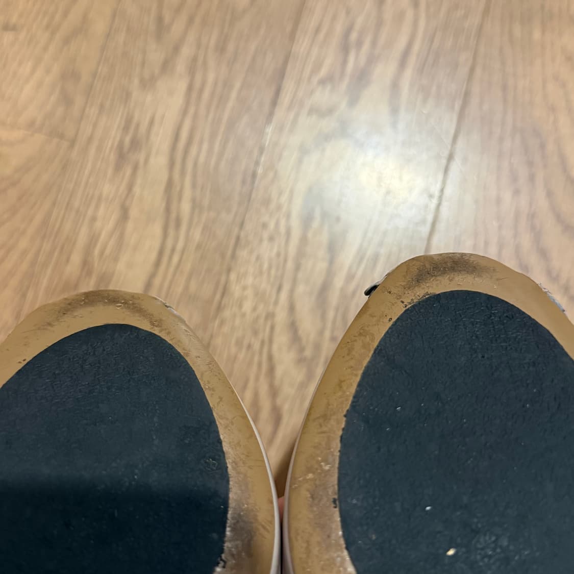 루이비통 베이지 가죽 슬링백 펌프스 상품이미지5