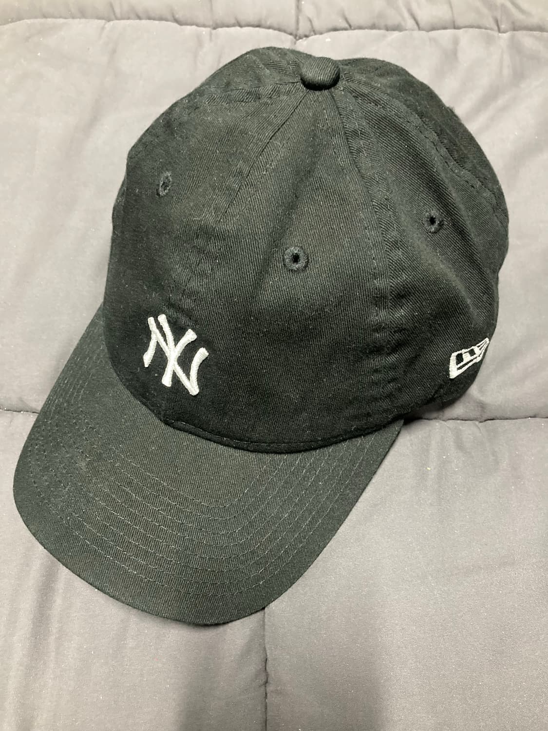 [OS] 뉴에라 NY 뉴욕 양키즈 스몰 로고 캡 블랙 상품이미지1