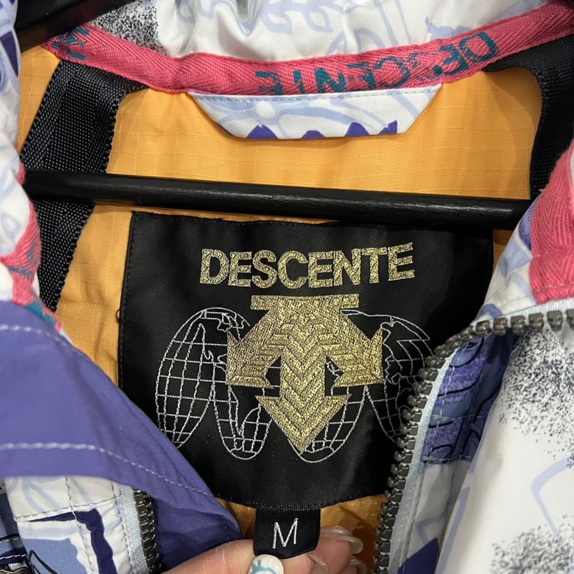 데상트 재팬 올드스쿨 점퍼 상품이미지8