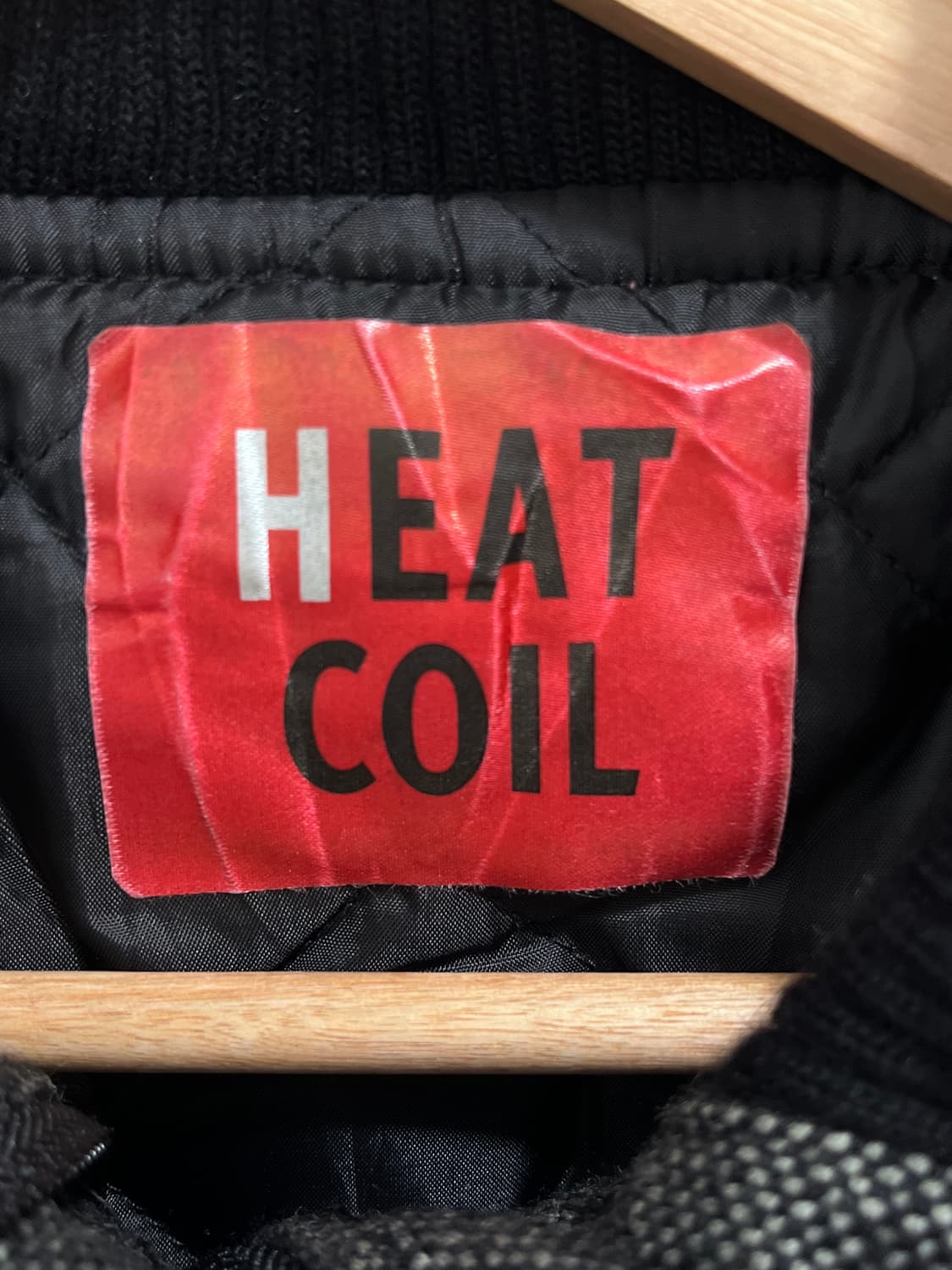 HEAT COIL 버튼 하이넥 자켓 상품이미지5
