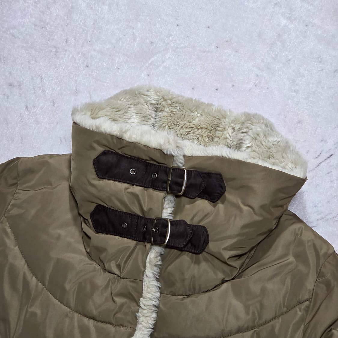 게스 퍼 카라 하이넥 패딩 점퍼 상품이미지3