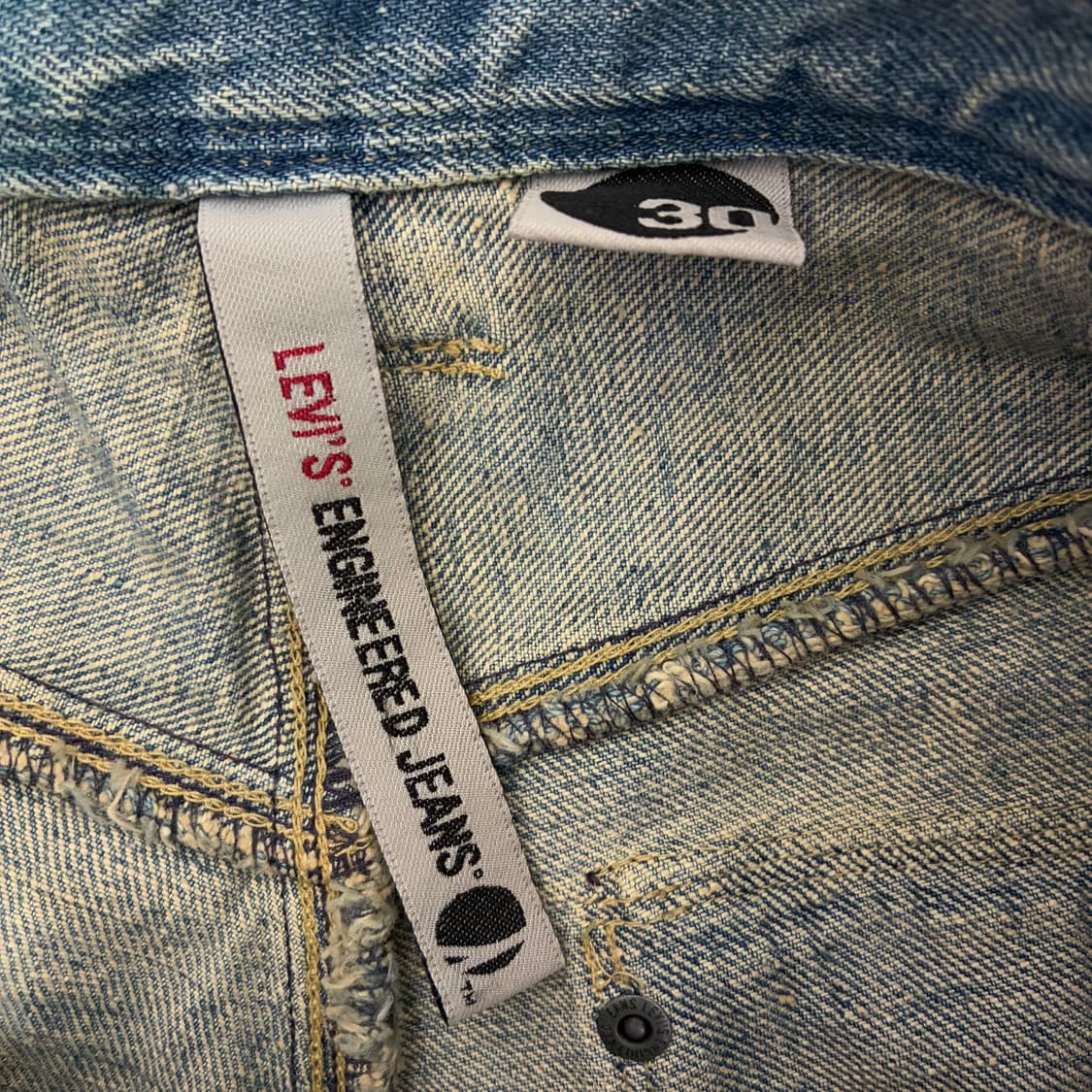 Levi's 리바이스90‘s 엔지니어드 워싱 데님 팬츠 상품이미지9