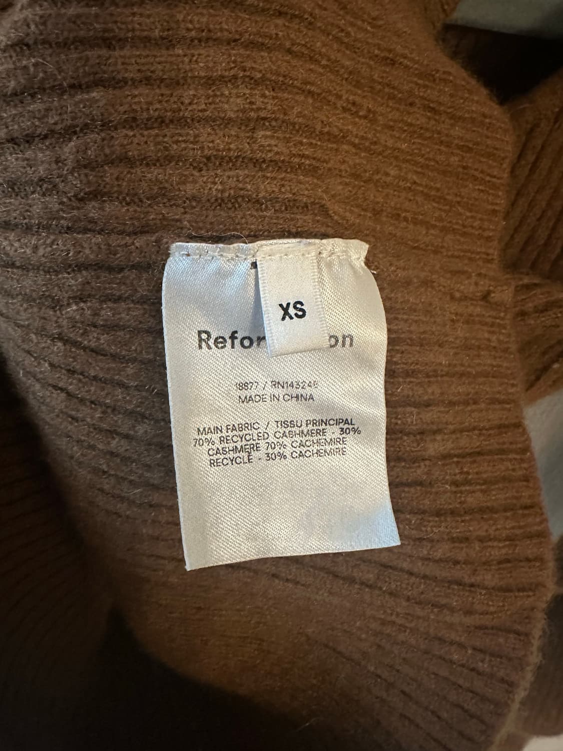 Reformation Hart v-neck 캐시미어 스웨터 xs 상품이미지6