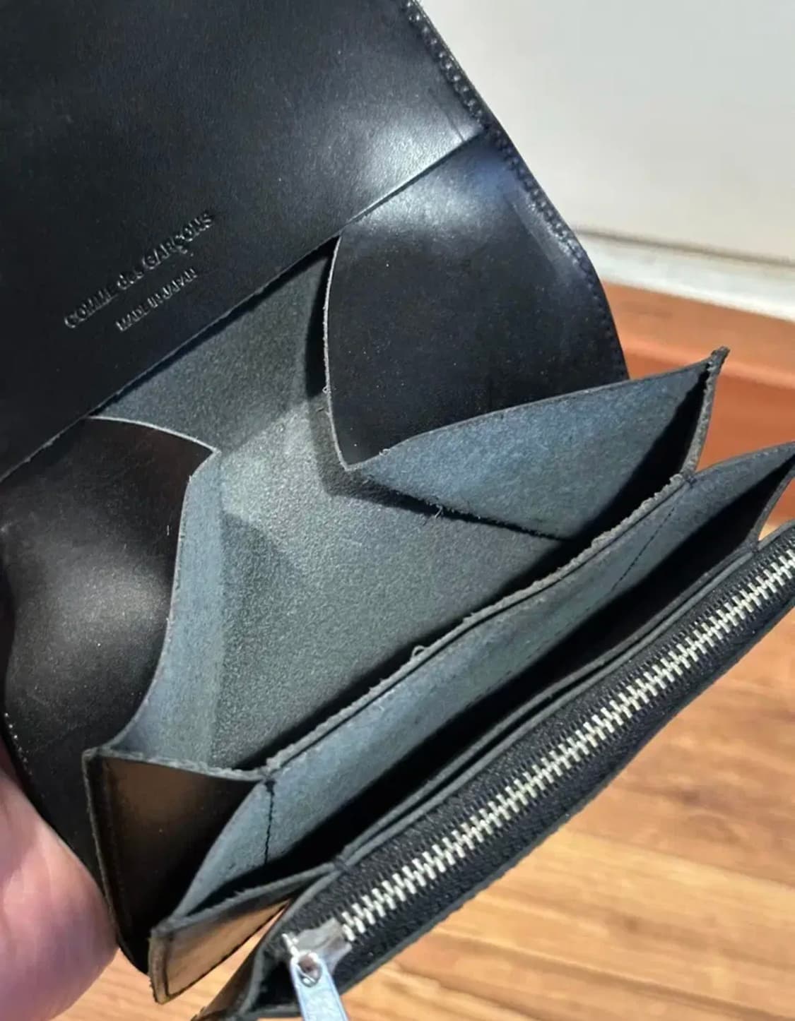 꼼데가르송 중지갑 상품이미지4