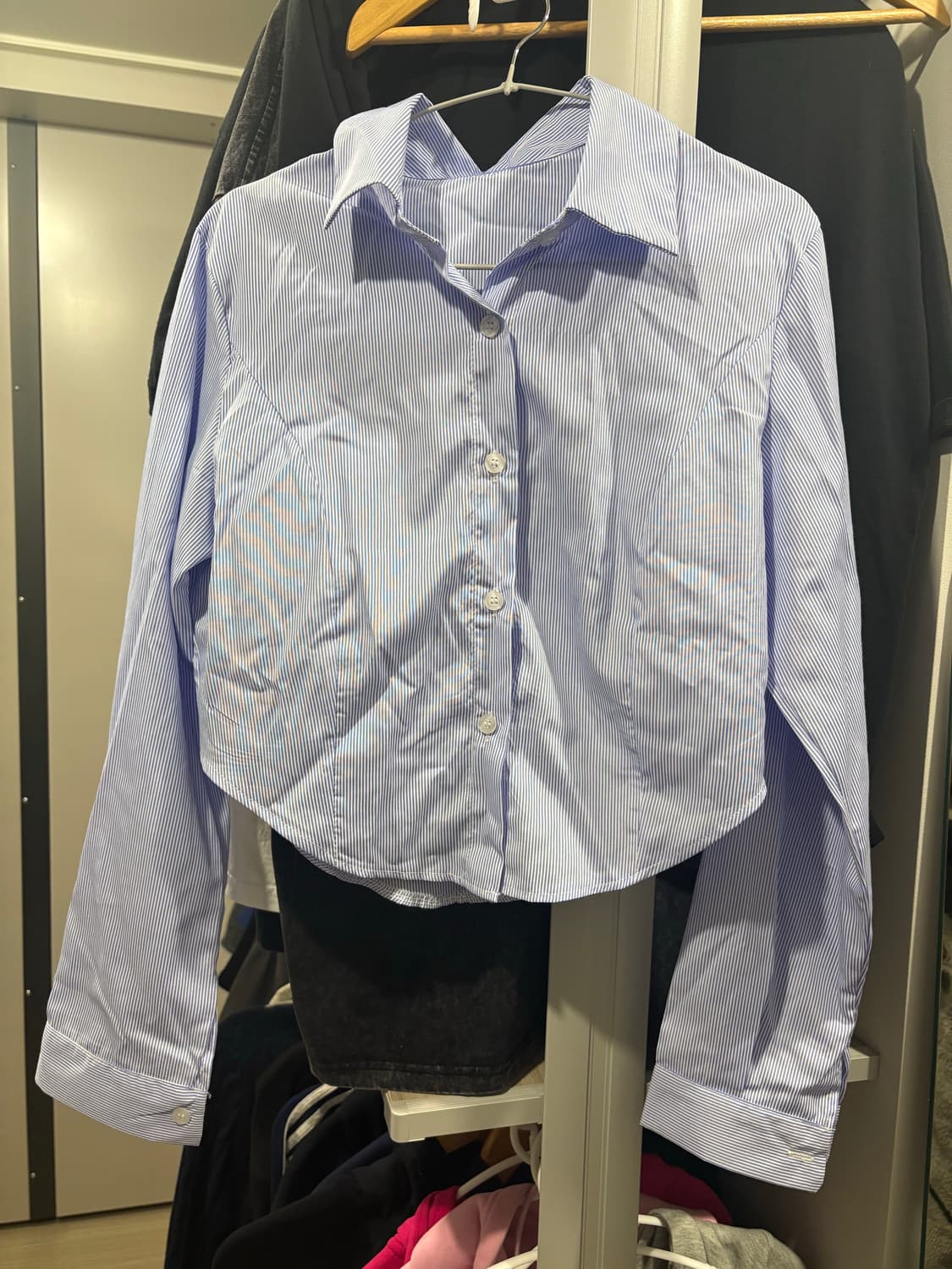 스트라이프 크롭 셔츠(새상품) 상품이미지1