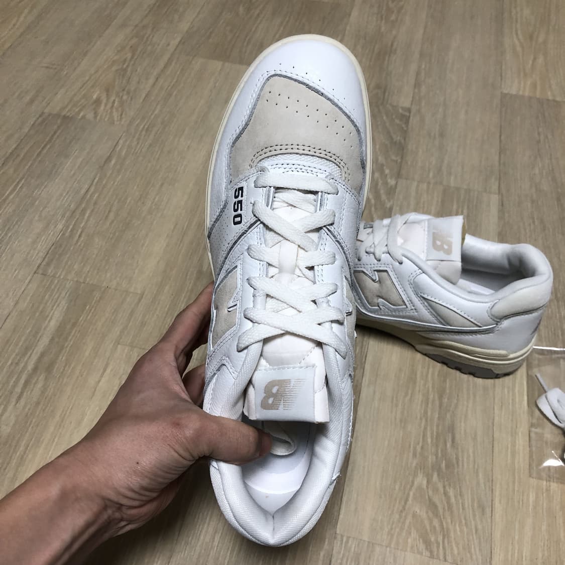 (275) 새상품 뉴발란스 BB 550 화이트 팀버울프 상품이미지4