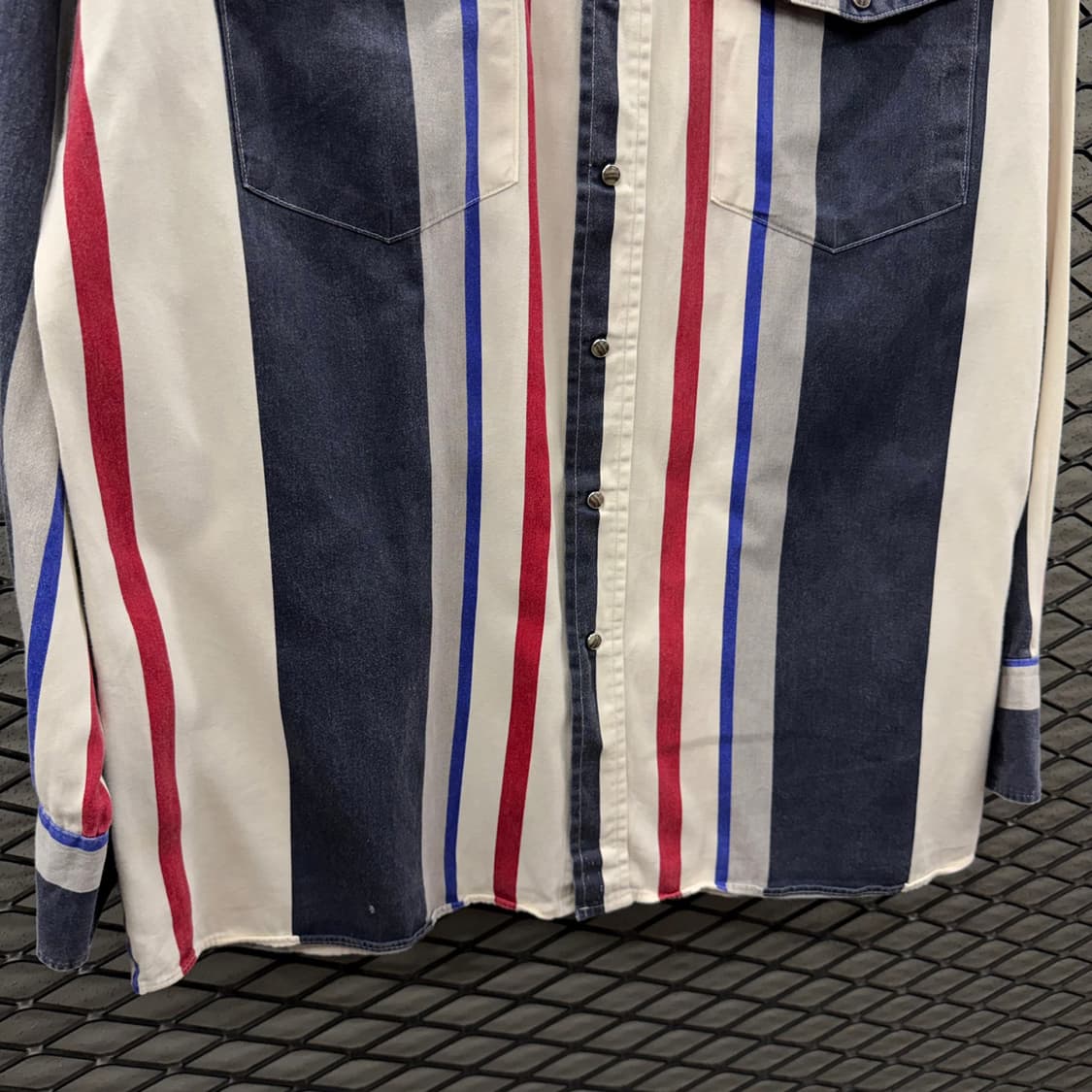 USA VINTAGE 아메리칸 데님셔츠 버티컬 스트라이프 패턴 백 요크컷 상품이미지5