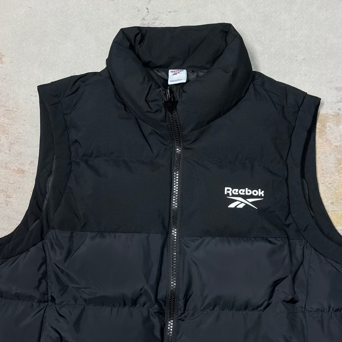 리복 신형 블랙 패딩조끼 m 상품이미지2