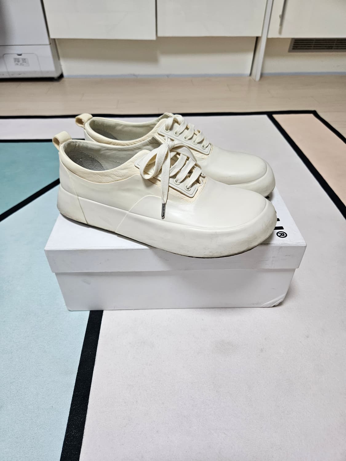 엠부쉬 벌커 나이즈드 하이브리드 레이스업 슈즈
 상품이미지5