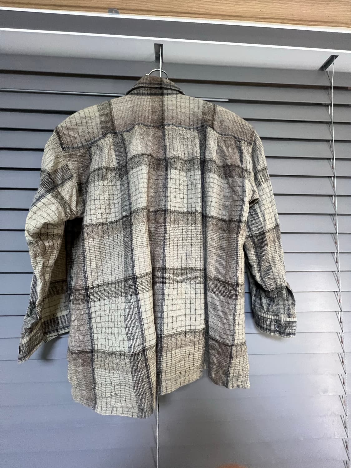 이세이미야케 울 브라운 셔츠 상품이미지2