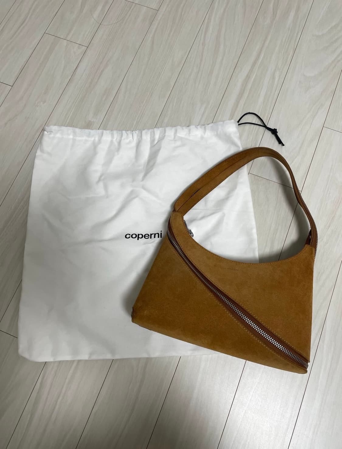 코페르니 스웨이드 지퍼 숄더백 상품이미지3