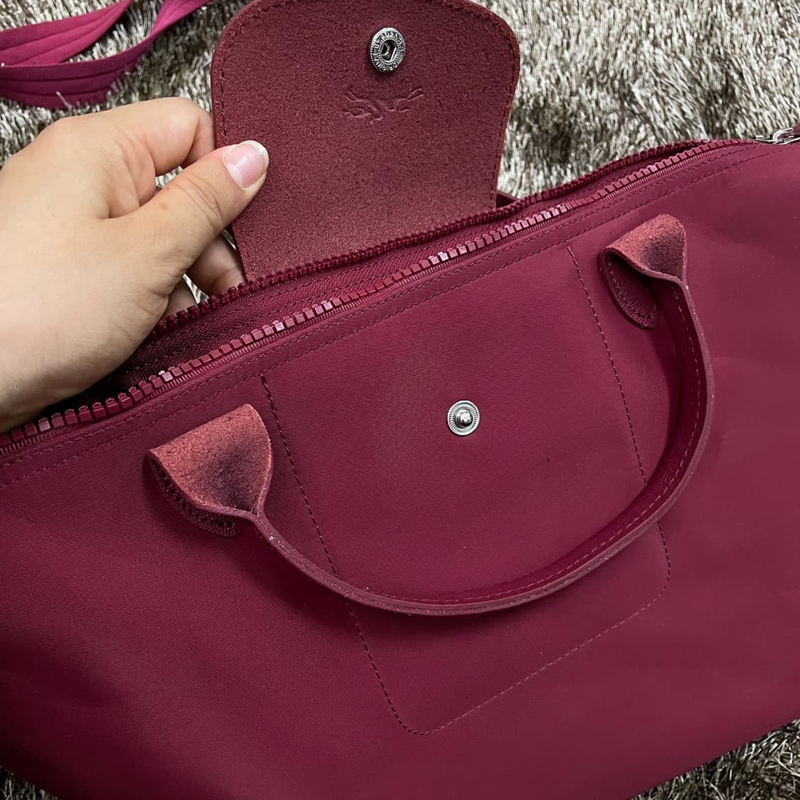 롱샴 Longchamp 르 플리아쥬 네오 버건디 토트백 M  상품이미지7