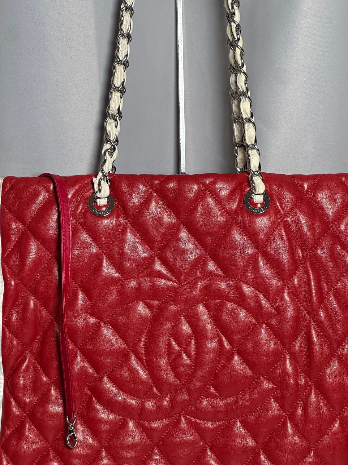 샤넬 레드 & 아이보리 램스킨 퀼팅 쇼퍼백 상품이미지2